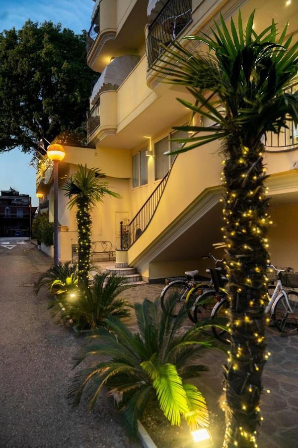 Residence Queen Rimini Ngoại thất bức ảnh